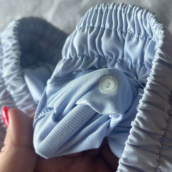 Lulu Shorts - Picture 4 of 4